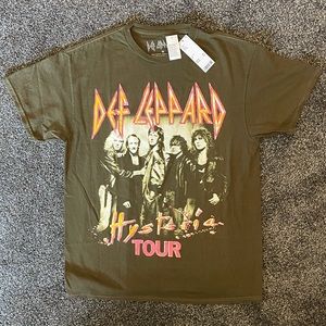 NWT Def Leppard Hysteria Tour Green Graphic Band Tee T-Shirt Size Medium